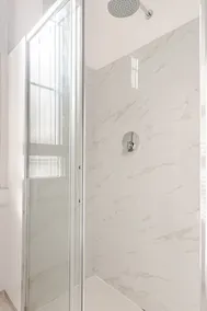 City Life Design Two-Room Apartment – Allianz Mico, Fiera Mi - Image 4