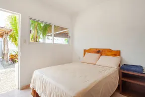 Beautiful house with a pool, close to the sea. - Image 4