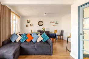 Beautiful 3 bedroom house with garden + Parking - Image 4