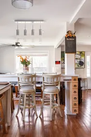 Beautiful & Comfortable 5 BDRM/3 Full BTHRM house. - Image 3
