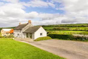 Court Farm, Kingsbridge. Hot tub and wood burner - Image 2