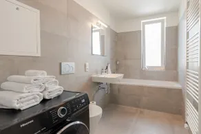 Stylish apartment in Prague with free parking - Image 3
