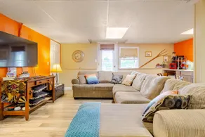 Cozy/Private, close to hospital, i-89 - Image 2