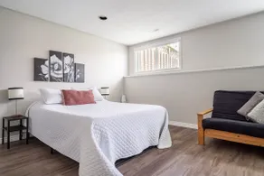 Lovely 1-Bedroom Apartment in Beamsville - Image 3