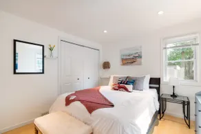 Modern & Cozy Beach House - Walk to Ocean Beach - Image 2