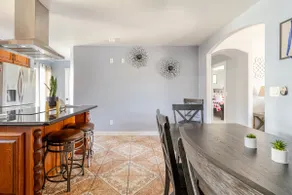 Stunning 4 bedroom home- 15 min to DT prescott - Image 4