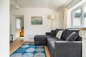 Peaceful cosy bungalow in a Devon woodland village - Image 3