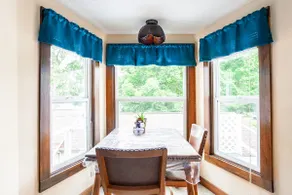 Apartment on Pretty Lake - Image 4