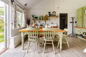 Ryans Cabin - Image 5