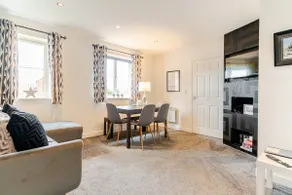 Lichfield Cathedral luxury 2 bed Apartment - Image 4