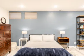 Quaint Maple Leaf studio apartment - Image 4