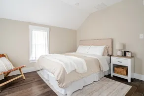 Newly Renovated 3 Bedroom Wildwood Home with Yard - Image 2