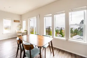 Views! Top floor, corner A/C - Bay and mtn views! - Image 3