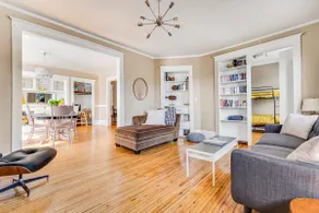 Group-Friendly 13bd Stay Near Eat Street & Stadium - Image 4