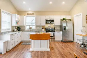 Beautiful Lake Front Home on Private Canal! - Image 5