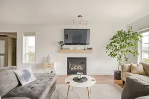 Central, beautiful views & zen backyard—Home away! - Image 4