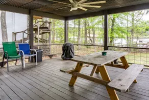 Toledo Bend waterfront camp located in six mile. - Image 5
