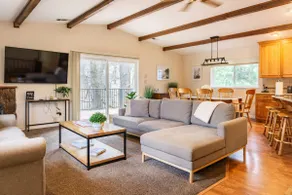 Dog Friendly Lake Ski Home w/Hot Tub Near Yosemite - Image 2