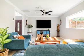3 KING BEDS - 3 QUEEN - 4 TWINS - 5 BED ROOMS - Image 2
