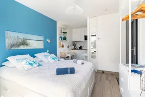 Charming studio with terrace 200 m from the beach - Image 2