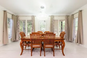 Great 3 Bedroom House with beautiful fireplace, - Image 3