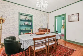 Historical getaway walking distance to the river. - Image 3