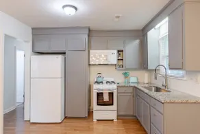 Charming 2BR | Near Downtown, Airport & Beaches - Image 5