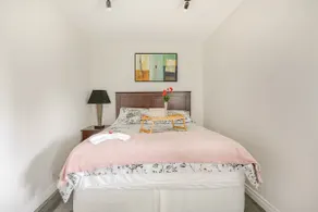 Gorgeous 1 Bed 1 Bath guest suite - Image 3