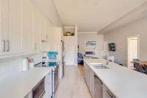 Adorable Sooke suite close to beaches and trails - Image 4