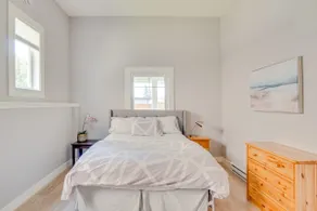 Adorable Sooke suite close to beaches and trails - Image 5