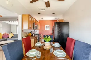 Central Tucson Gem – Walkable, Spacious & Comfy! - Image 4