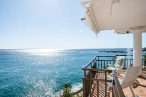 Spectacular sea view apartment with hotel services - Image 5