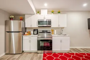 Modern Suite - Image 4