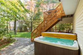 Sunrise Lake Haven! Private Hot Tub—Sauna—Boats—Firepit—Beach! 5Mins to Kalahari - Image 2