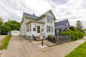 The Blue Fence bnb - Image 1