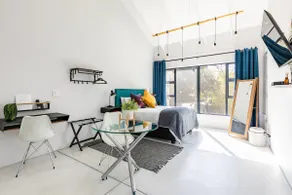 5 Min from Sandton CBD! Sunny & Bright flat Nr 7 - Image 2