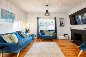 New light filled tastefully decorated Residence. - Image 2