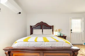 Amazing private guesthouse in North East Columbia - Image 2