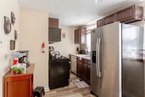Stylish 3-Bdrm Home Near Airport, Stadiums & City - Image 4