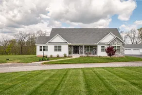 Brookside Lane Getaway - Image 5