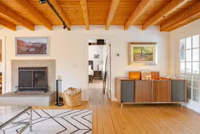 Stylish & Scenic Escape: Chef's Kitchen ~ Hot Tub - Image 3