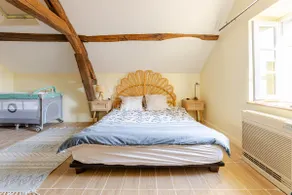 Lovely apartment with hot tub. - Image 2