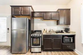 Brand New Studio Guest House with Full Kitchen. - Image 4