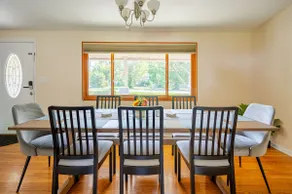 Luxurious Beavercreek Ohio Home, with Large Yard! - Image 4
