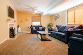 Luxurious Beavercreek Ohio Home, with Large Yard! - Image 2