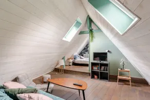 Duplex apartment in annex - Image 3