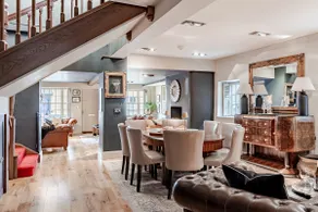 Large Cotswolds Retreat with Roof Terrace & Pool Table - Image 2