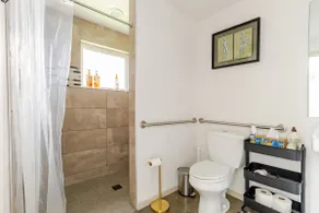 Lovely 1 Bedroom Loft in N. Ballard - Image 5
