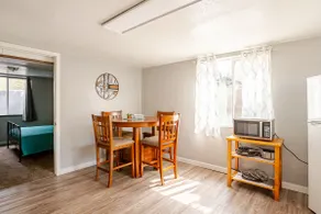 Adorable 2 Bedroom Basement Apartment - Image 5