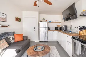 Friendly 2BR Retreat • BBQ & Free Parking - Image 3